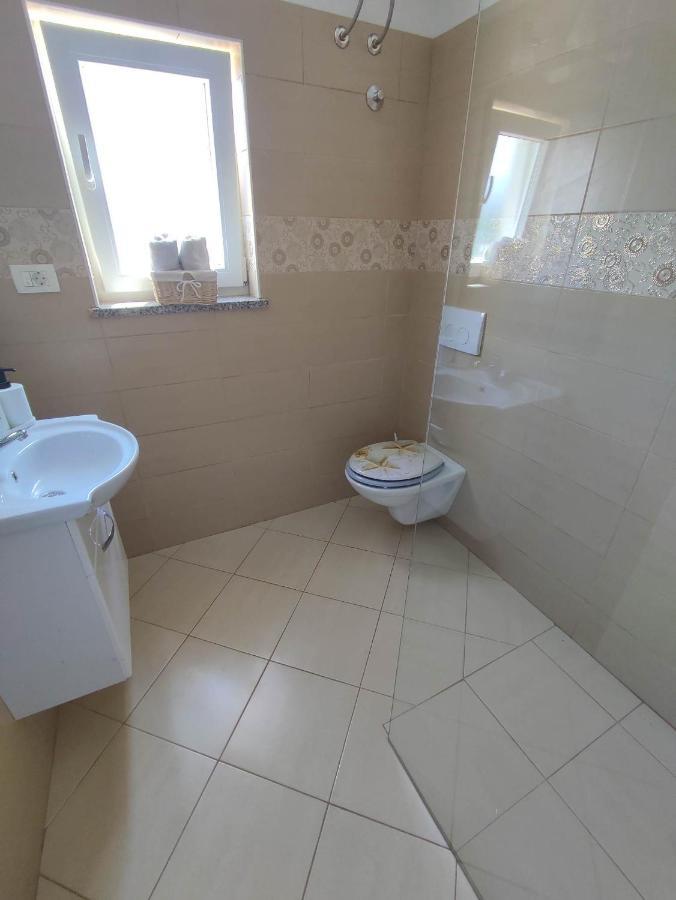 Three Lions Apartment Number 2 Пула Екстер'єр фото