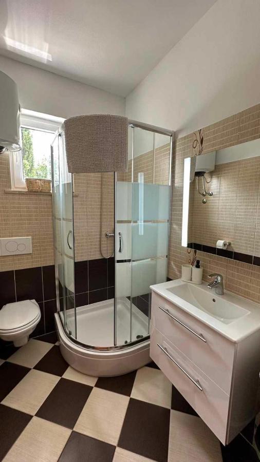 Three Lions Apartment Number 2 Пула Екстер'єр фото